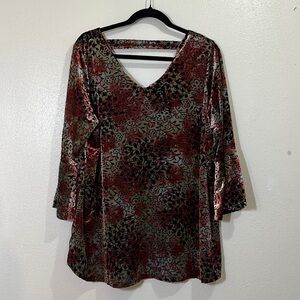 Avenue burgundy/ black/ sage green velvet looking top. Bell sleeves. Size 18/20
